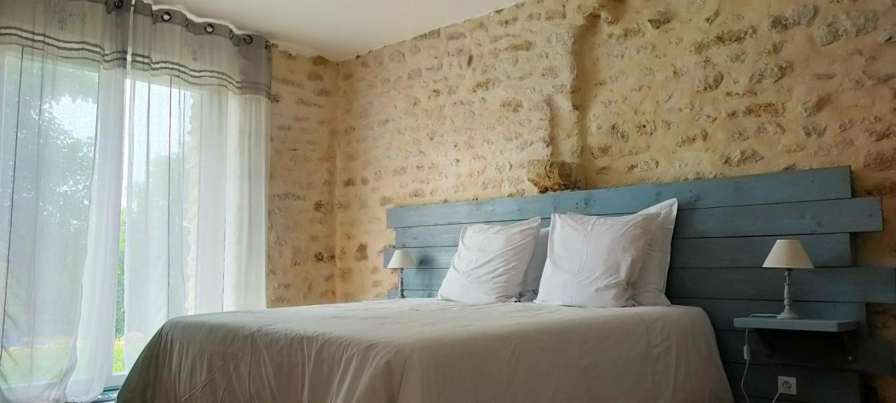Bed and Breakfast Le Petit Pre Bouesse Exterior foto