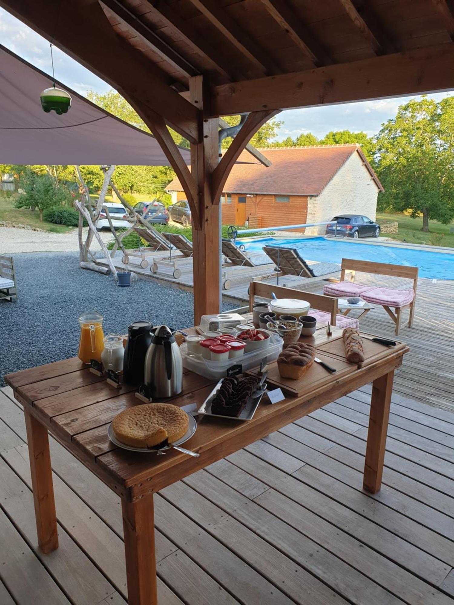 Bed and Breakfast Le Petit Pre Bouesse Exterior foto